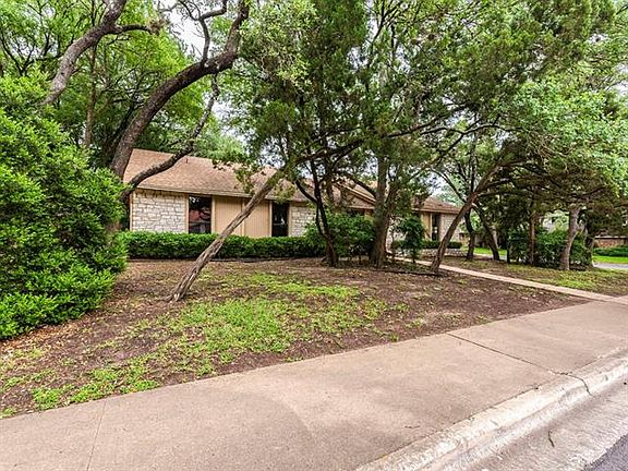 4th image of 7415 Fireoak Dr