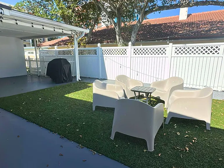 421 Sunset Dr #3 — Photo 9