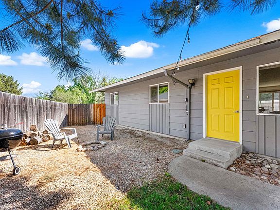2nd image of 304 W Woodvine Ct