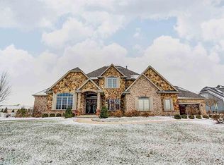 14905 Remington Pl, Fort Wayne, IN 46814