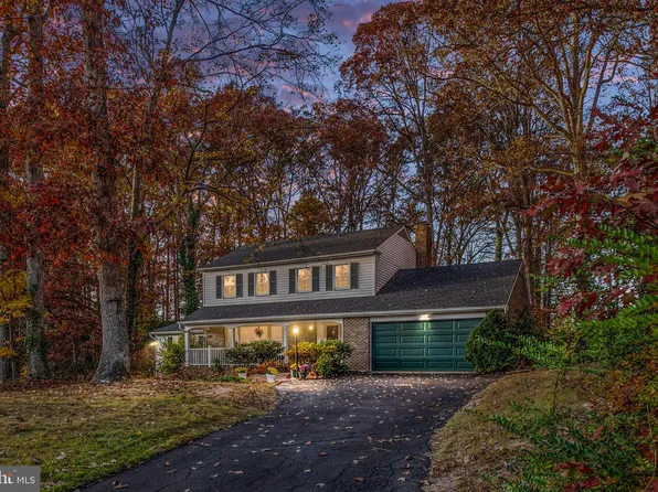 6 Woodberry Ct, Fredericksburg, VA 22405