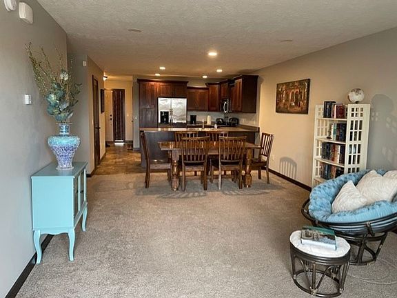 3rd image of 7566 S Grand Arbor Pl