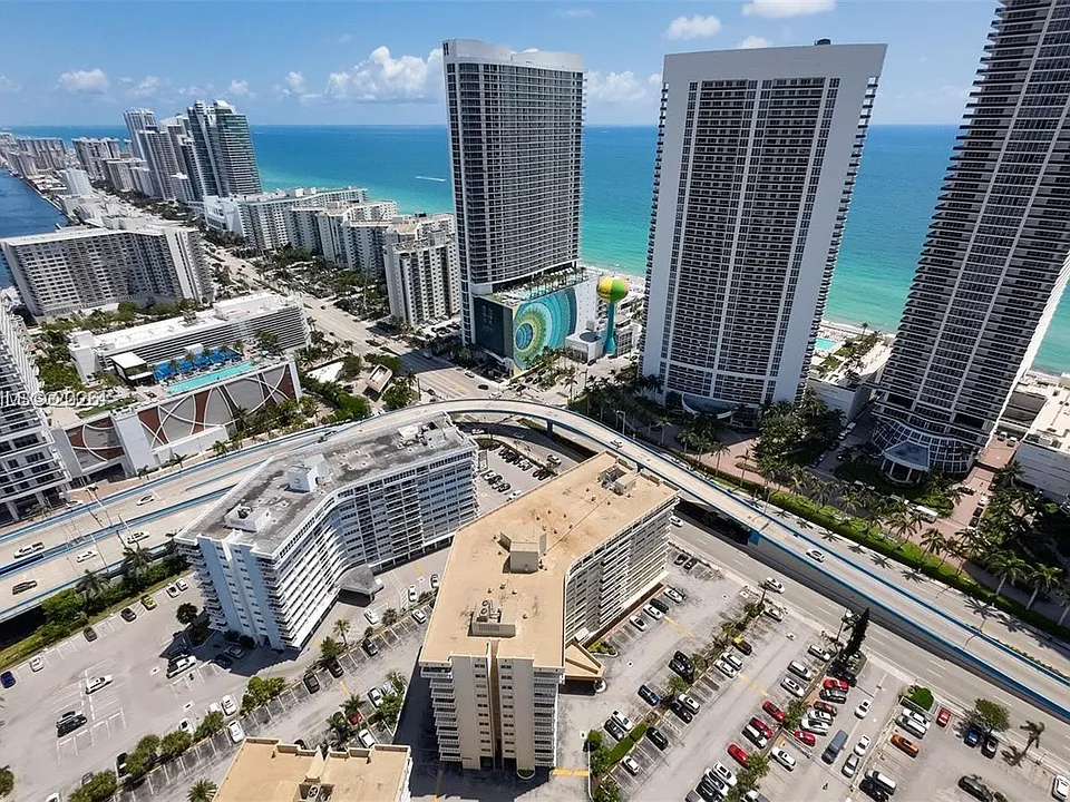 1825 S Ocean Dr #1004