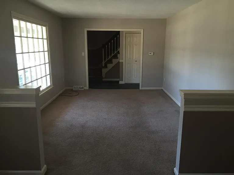 1025 S Clairborne Rd — Photo 5