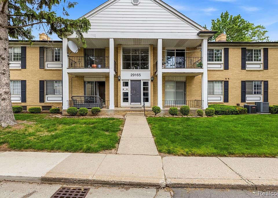 1st image of 29165 Hayes Rd APT 15