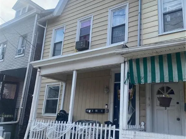 135 S 13th St, Easton, PA 18042