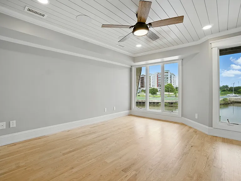 100 Pinewood Rd #128 — Photo 17