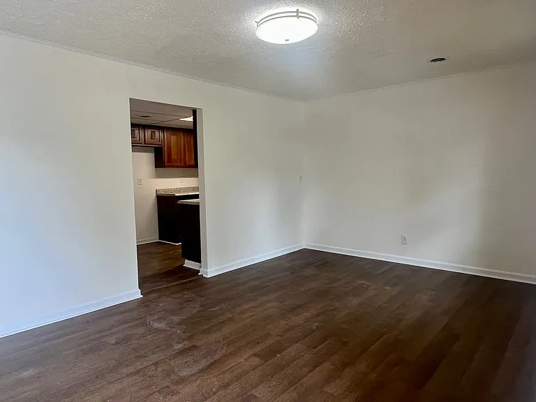 116 Highland Ave — Photo 6