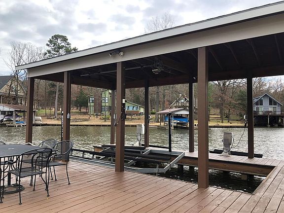 5th image of 227 E Eldorado Dr
