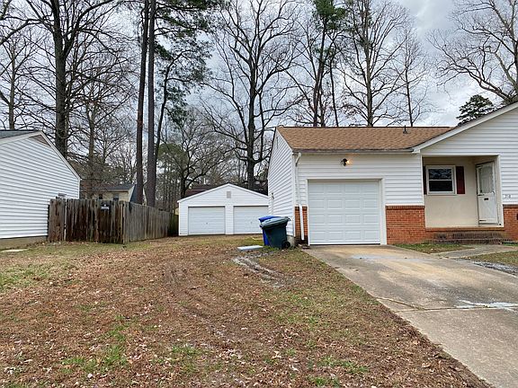 4th image of 218 Mona Dr