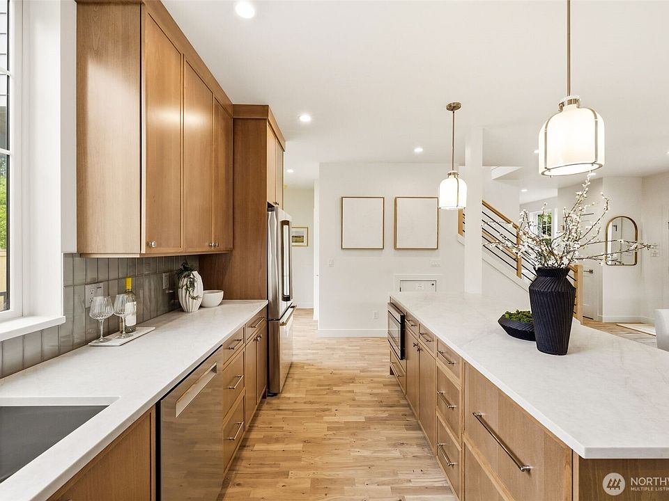1st image of 315 SE Andrews Street