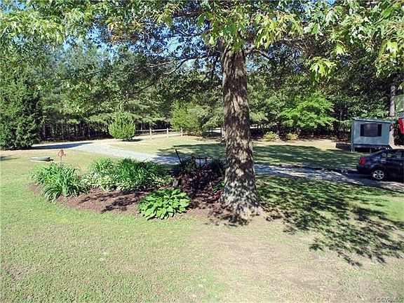 3rd image of 335 Peaceful Ln
