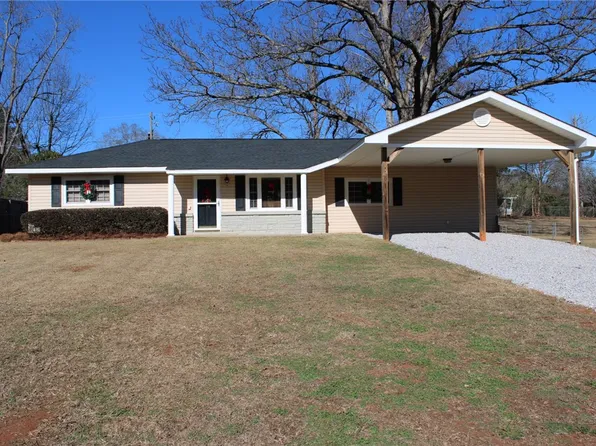 1707 33rd St, Valley, AL 36854