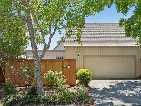 2nd image of 762 Crocus Drive