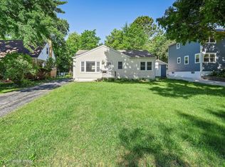 4342 Washington St, Downers Grove, IL 60515