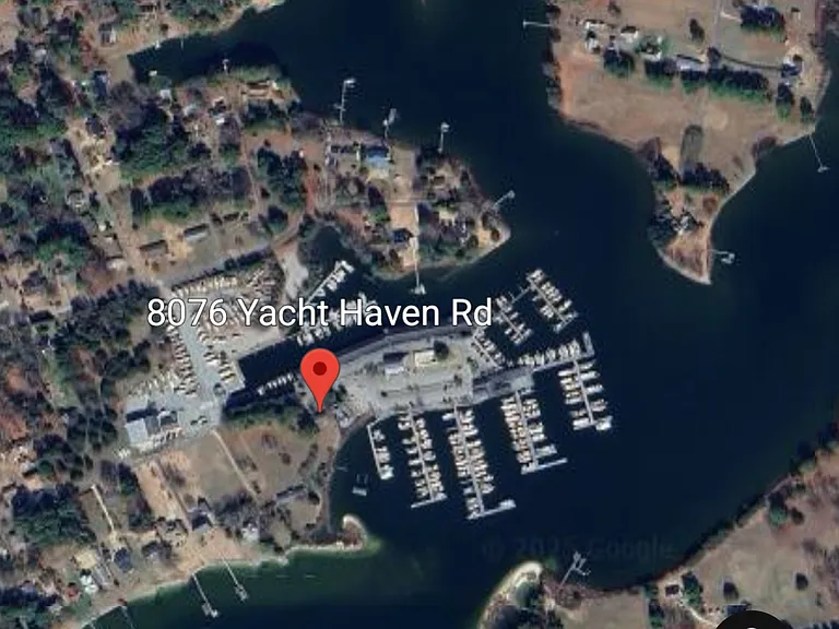 8076 Yacht Haven Rd — Photo 6