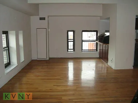 Rented by KVNY Soho | media 34