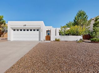 7558 Kachina Loop, Santa Fe, NM 87507