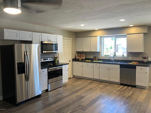 4th image of 2119 W Amelia Ave