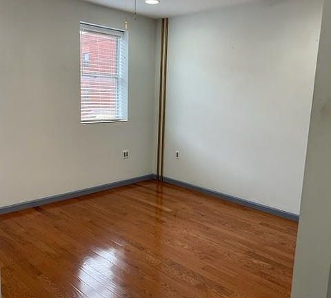 3rd image of 1425 Jackson St Floor 2