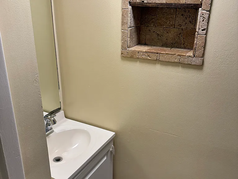 1731 Cherry Ln #1 — Photo 5