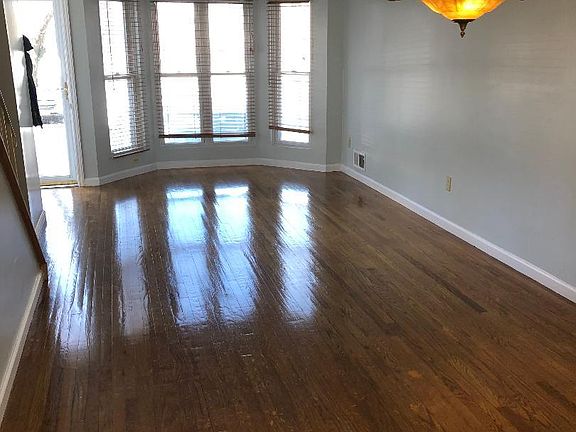 5th image of 25 Brad Ln