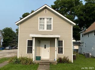 110 S Main St, Arrowsmith, IL 61722