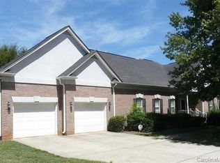 5605 Glen Cove Dr #B, Charlotte, NC 28269