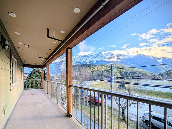 3rd image of 1411 Portage Rd #208
