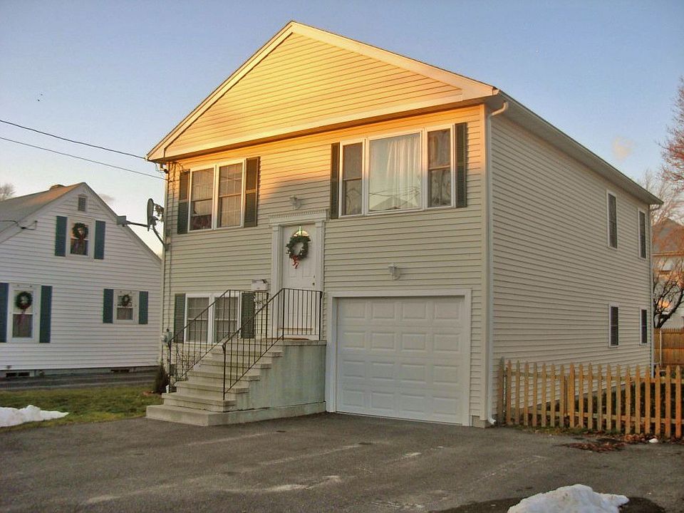 Quite Street - Centrally located.