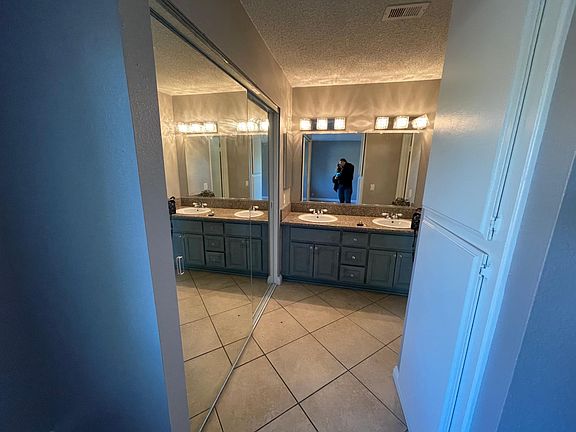 4th image of 24520 Summerfield Dr