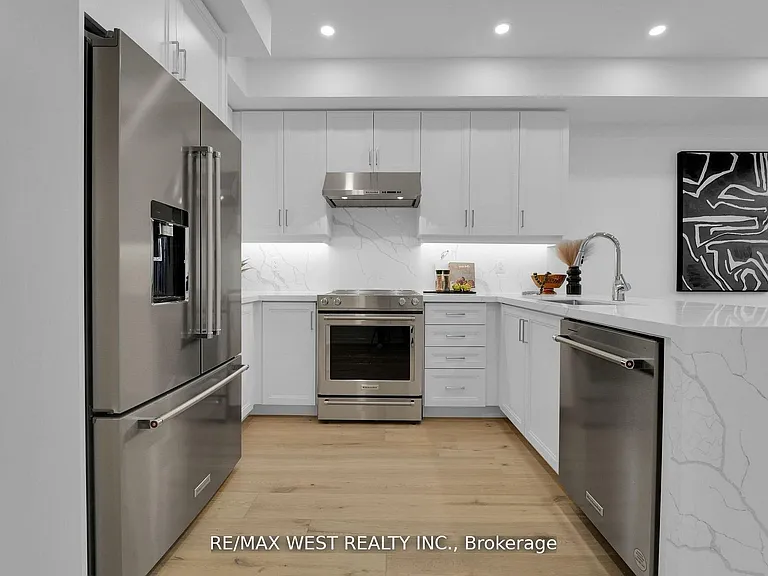 521 Saint Johns Rd #UPPER — Photo 10