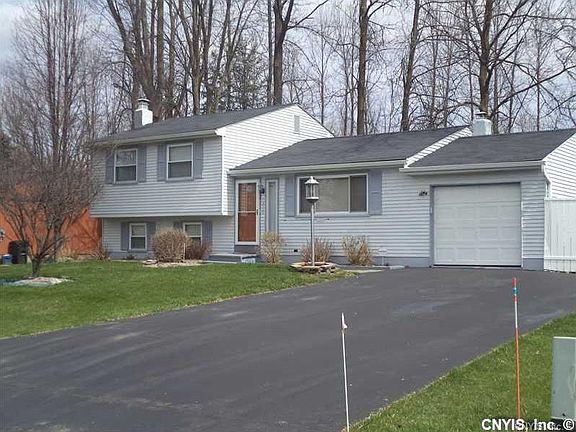 2nd image of 8100 Pickett Ln