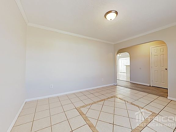 4th image of 1319 Rainy River Dr