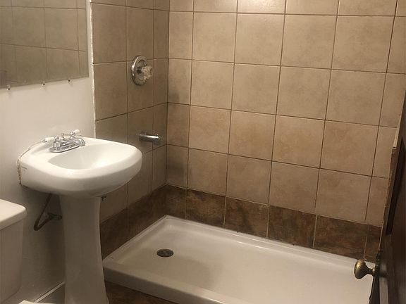 4th image of 3130 W National Ave #3136