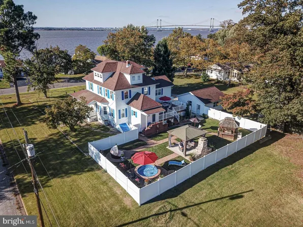 110 N River Dr, Pennsville, NJ 08070