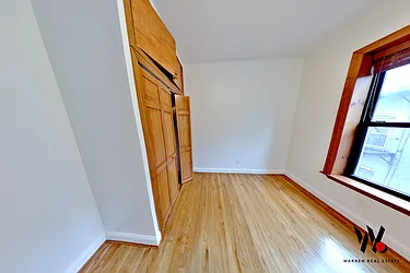 Rented by Warren T Real Estate Corp.