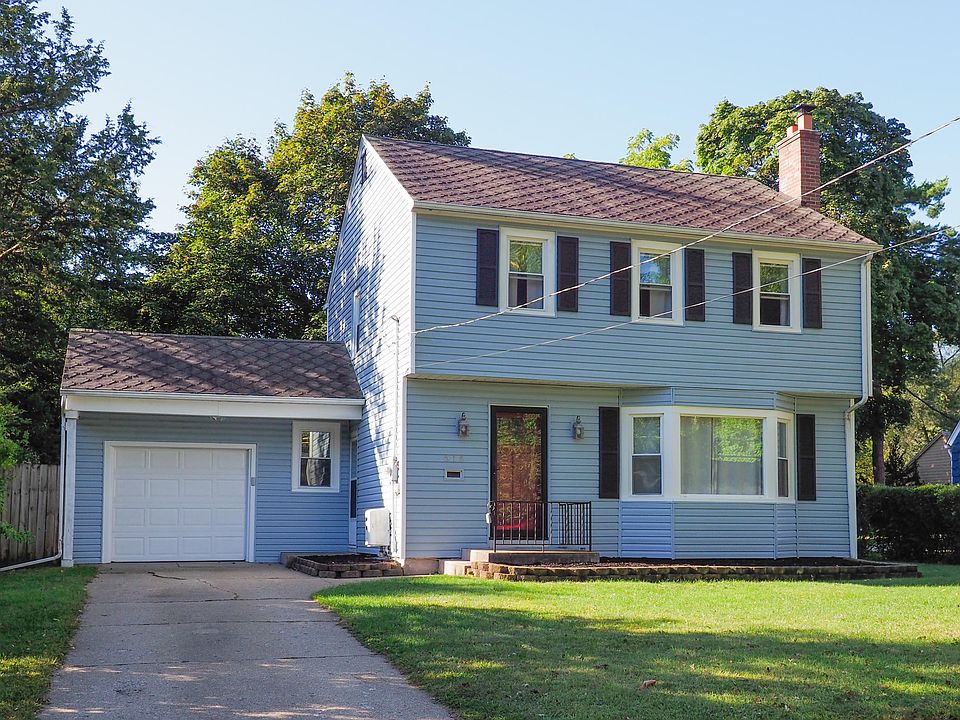 1st image of 615 Parker Ave