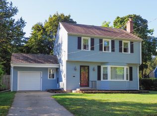615 Parker Ave, Kalamazoo, MI 49008