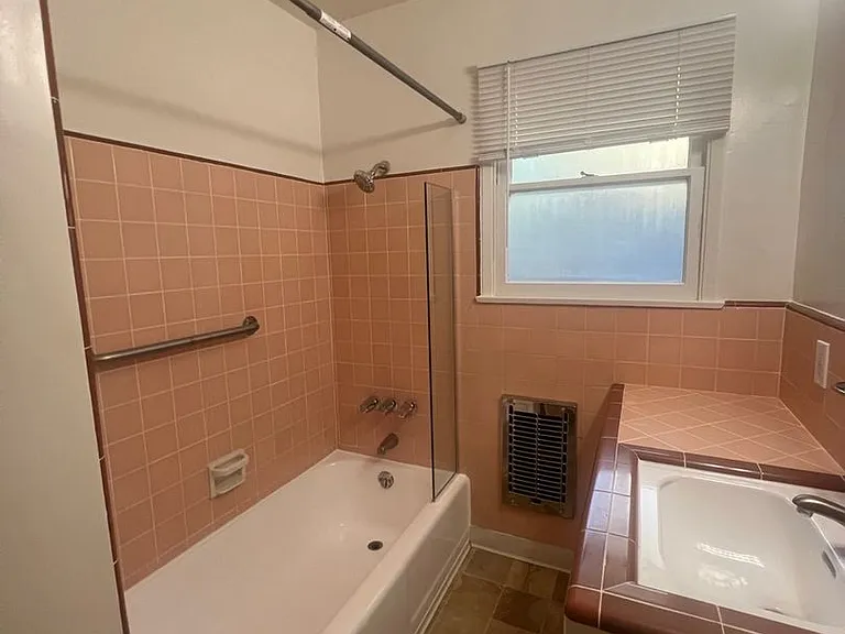 8366 Sargent Ave — Photo 31
