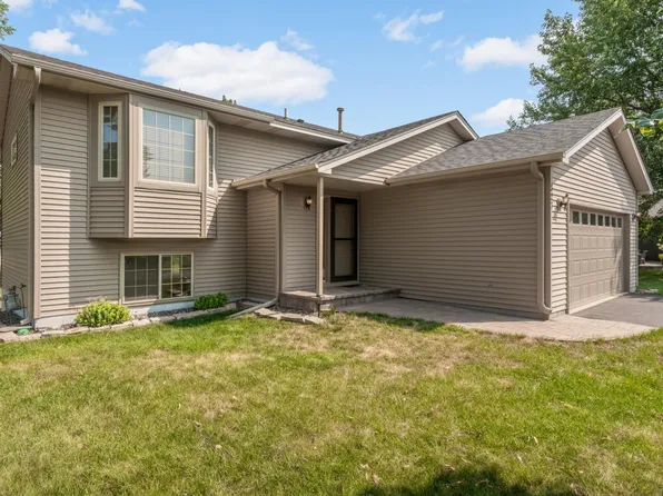 827 114th Ave NE, Blaine, MN 55434
