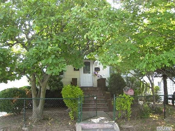 3rd image of 48 Nassau Ave