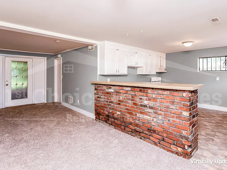 1112 S Gale Dr — Photo 15