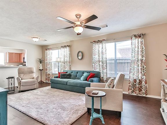 5th image of 7211 Lazy Summer Ct