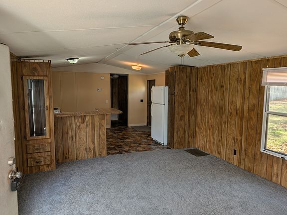 2nd image of 233 Ransdell Ln