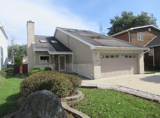 6615 Conrad Ave, Hodgkins, IL 60525