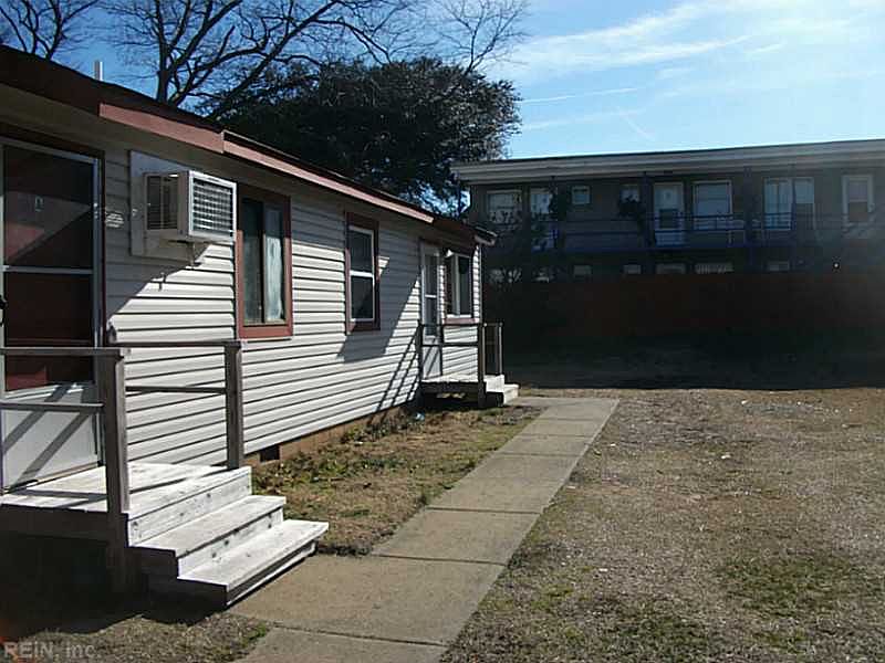 1st image of 9632 Warwick Ave #B