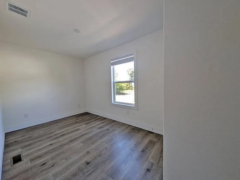 400 Sulphur Bank Dr #38 — Photo 8