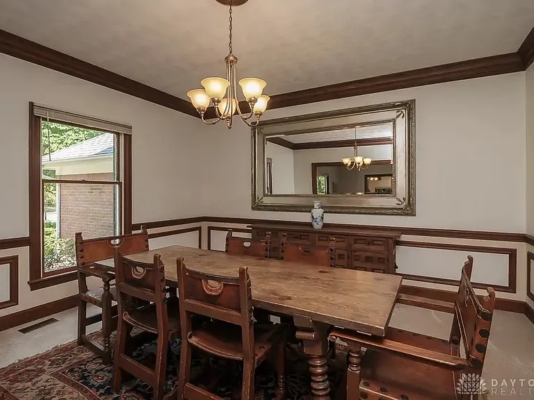 9548 Meadow Woods Ln — Photo 7