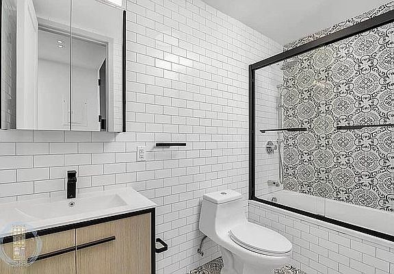5th image of 731 E 32nd St